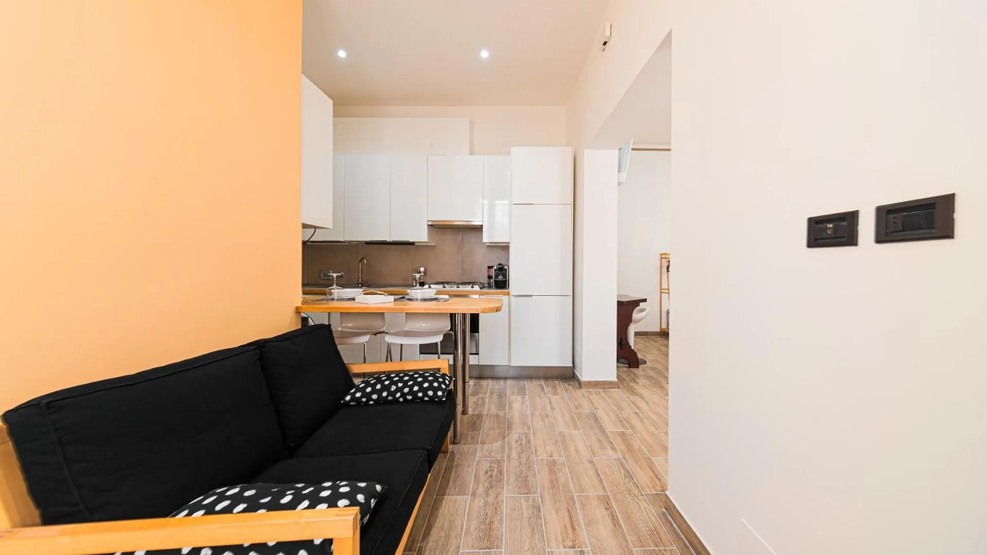 Costa Deluxe Apartment - Bologna