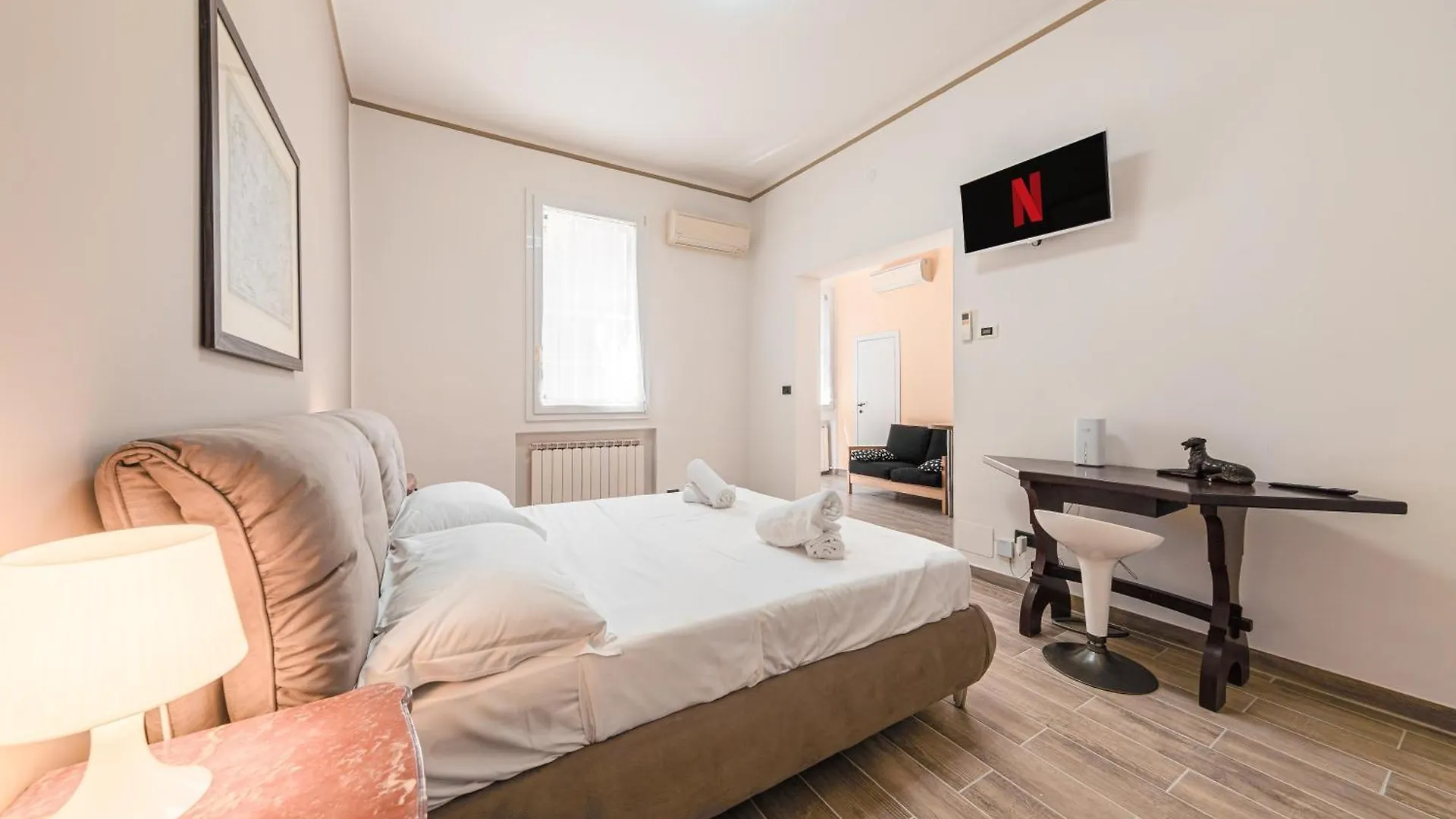 Costa Deluxe Apartment - Bologna